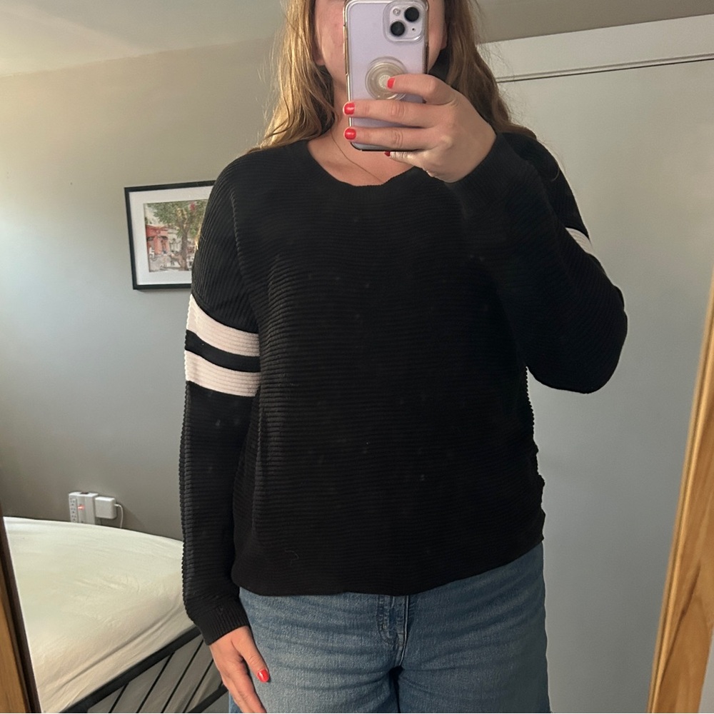 H&M Sweater EUC